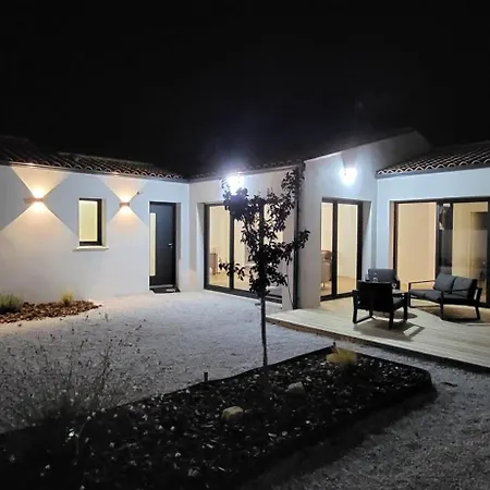 Jolie Demeure A Proximite De La Rochelle Villa